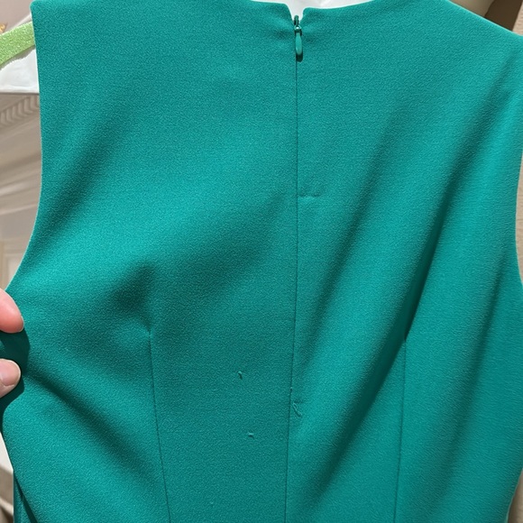 Calvin Klein. Size 2 - Picture 3 of 4